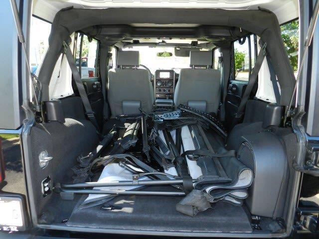 Jeep Wrangler 2010 photo 2