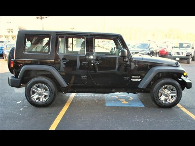 Jeep Wrangler 2010 photo 3