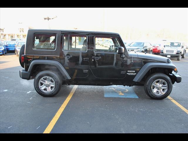 Jeep Wrangler 2010 photo 4