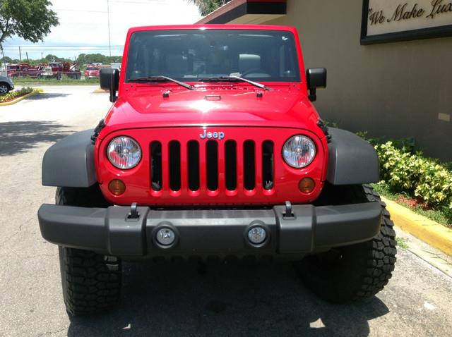 Jeep Wrangler 2010 photo 2