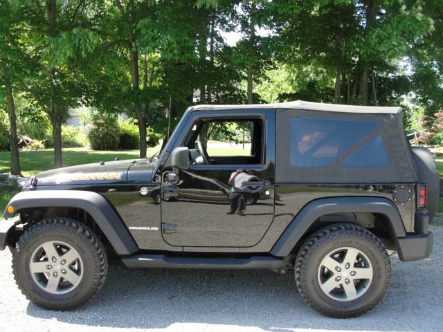 Jeep Wrangler 2010 photo 11