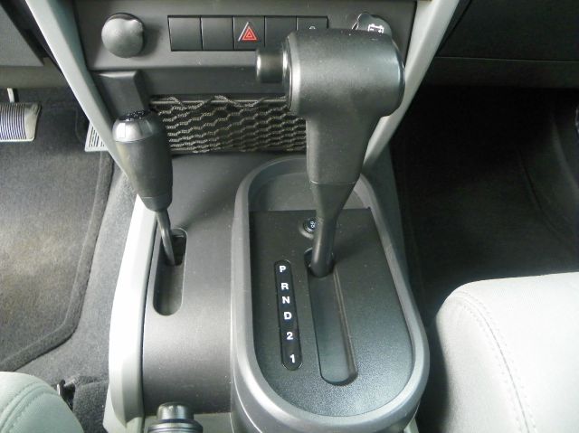 Jeep Wrangler 2010 photo 21