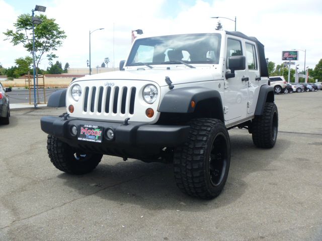 Jeep Wrangler 2010 photo 1