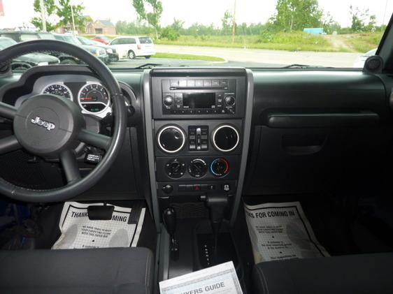 Jeep Wrangler 2010 photo 2