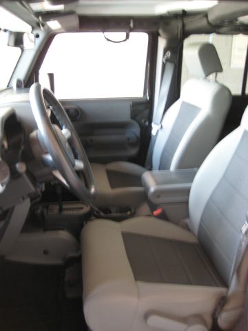 Jeep Wrangler 2010 photo 27