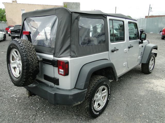 Jeep Wrangler 2010 photo 6