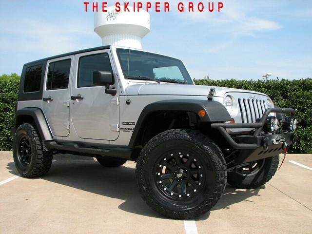 Jeep Wrangler 2010 photo 2