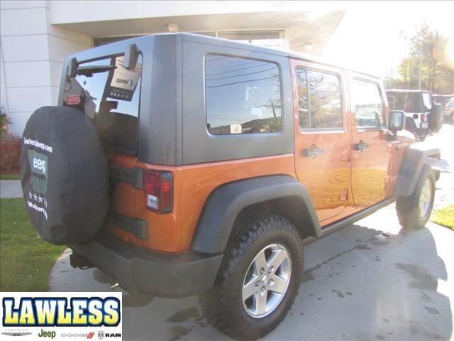 Jeep Wrangler 2010 photo 2