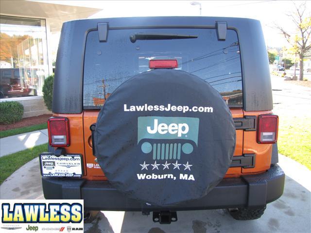 Jeep Wrangler 2010 photo 3