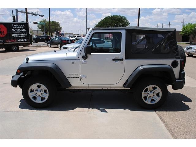 Jeep Wrangler 2010 photo 1