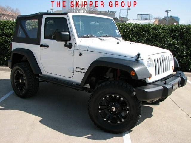 Jeep Wrangler 2010 photo 2