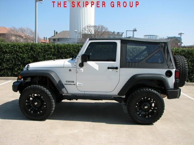 Jeep Wrangler 2010 photo 3