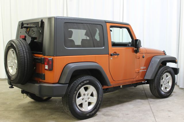 Jeep Wrangler 2010 photo 24