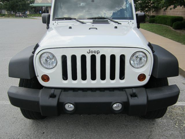 Jeep Wrangler 2010 photo 3