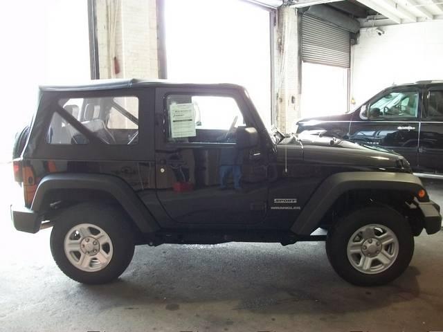 Jeep Wrangler 2010 photo 4