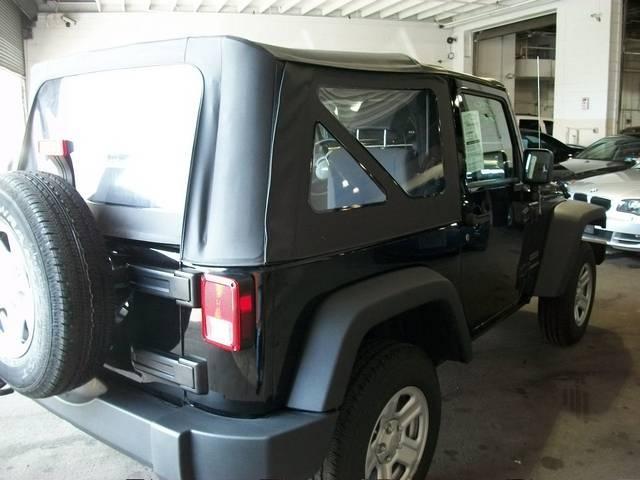 Jeep Wrangler 2010 photo 1