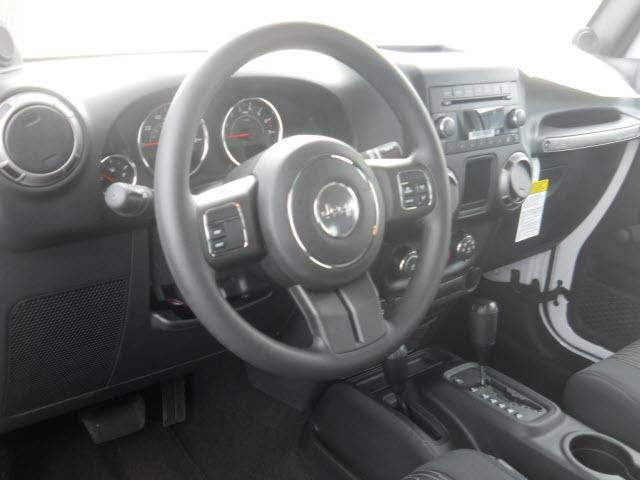 Jeep Wrangler 2011 photo 5