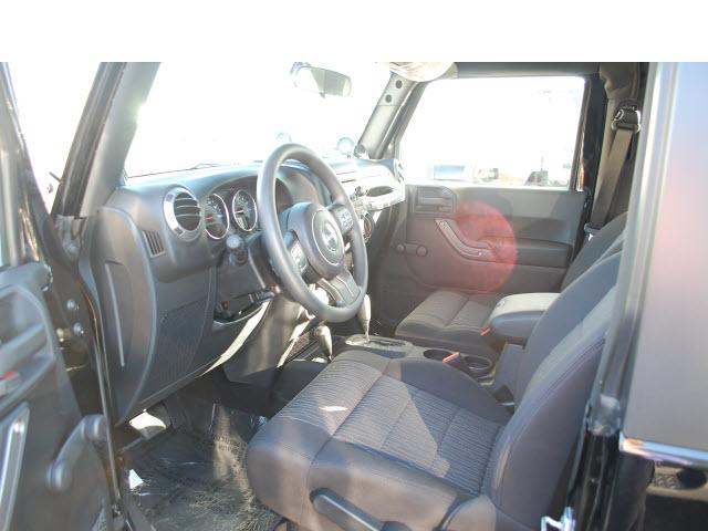 Jeep Wrangler 2011 photo 5