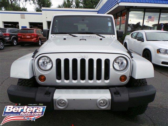 Jeep Wrangler 2011 photo 3