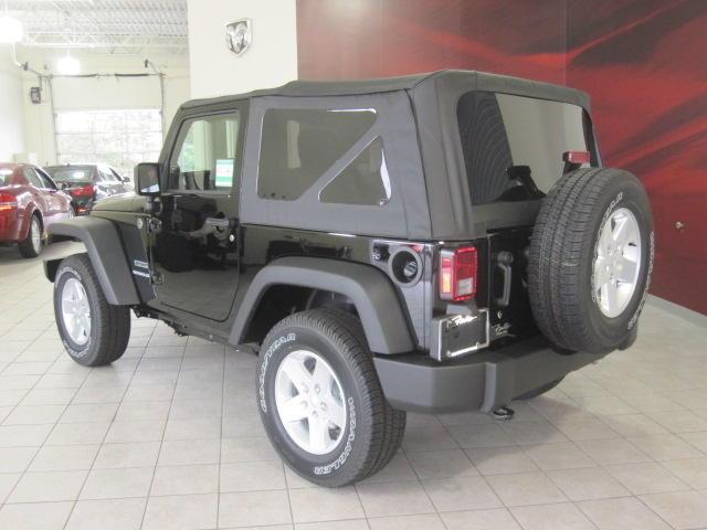 Jeep Wrangler 2011 photo 2