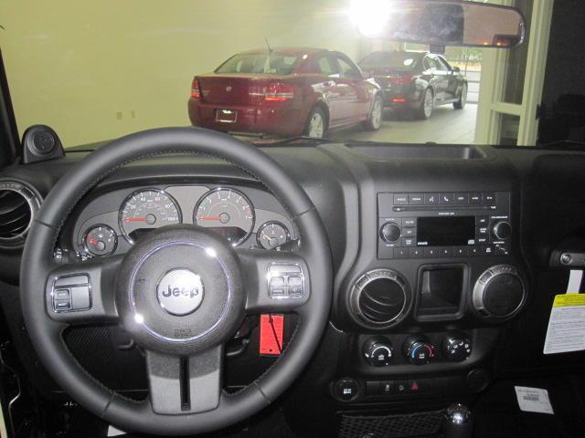 Jeep Wrangler 2011 photo 5