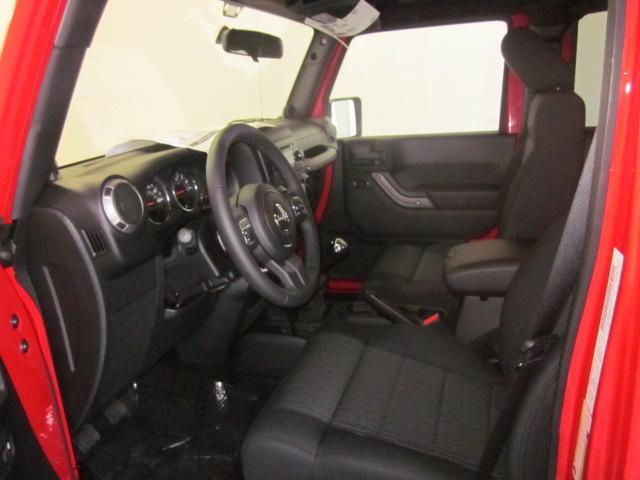 Jeep Wrangler 2011 photo 3