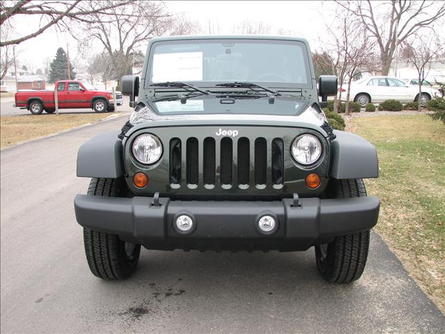 Jeep Wrangler 2011 photo 4