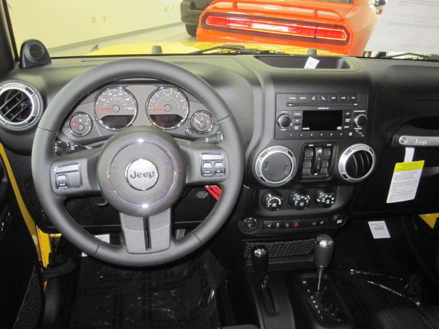 Jeep Wrangler 2011 photo 5