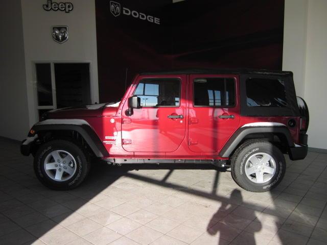 Jeep Wrangler 2011 photo 1