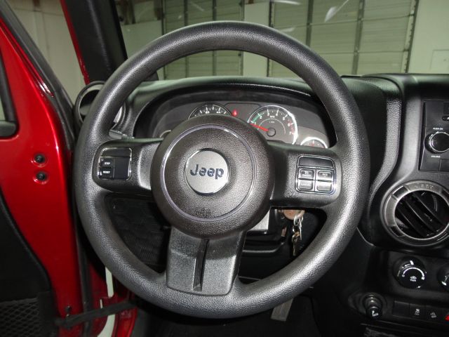 Jeep Wrangler 2011 photo 15