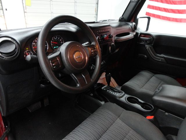 Jeep Wrangler 2011 photo 22