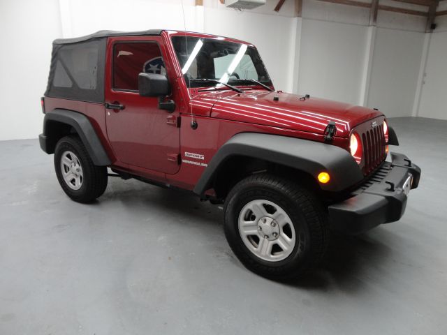 Jeep Wrangler 2011 photo 3