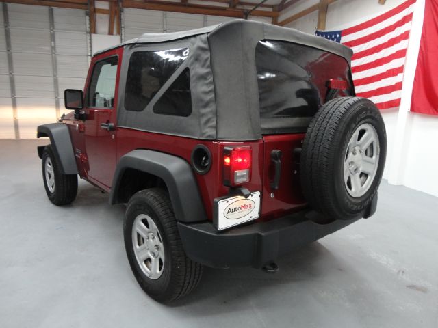 Jeep Wrangler 2011 photo 6