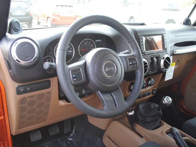 Jeep Wrangler 2011 photo 5