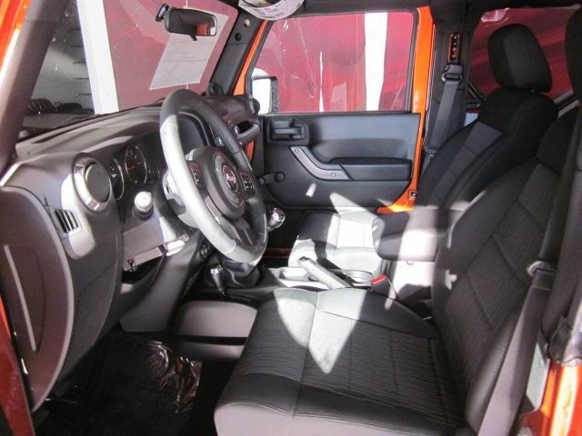 Jeep Wrangler 2011 photo 3