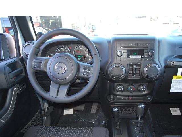 Jeep Wrangler 2011 photo 4