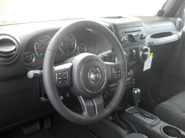 Jeep Wrangler 2011 photo 5