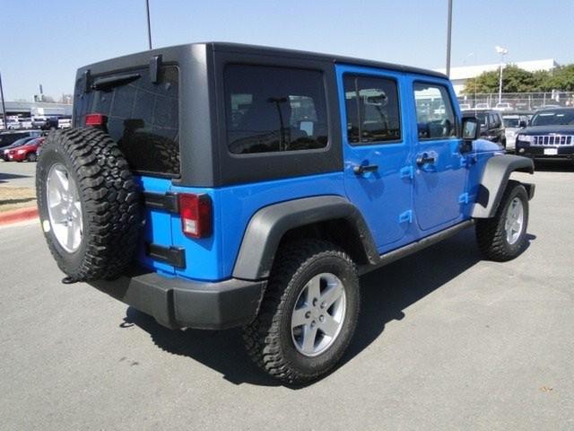 Jeep Wrangler 2011 photo 2