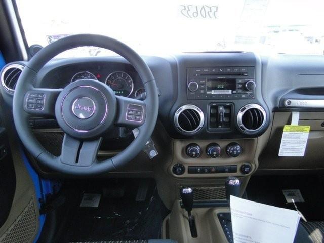 Jeep Wrangler 2011 photo 5