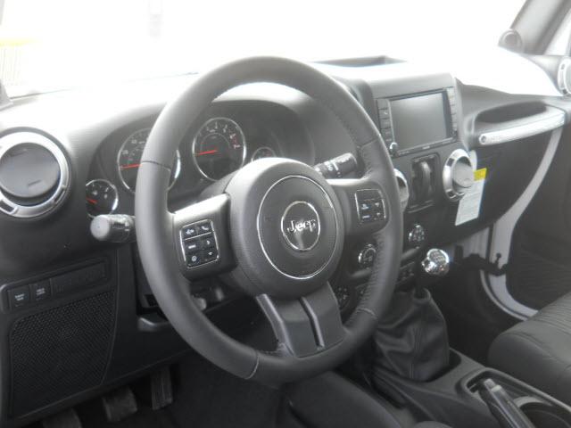 Jeep Wrangler 2011 photo 5