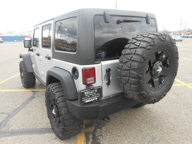 Jeep Wrangler 2011 photo 16