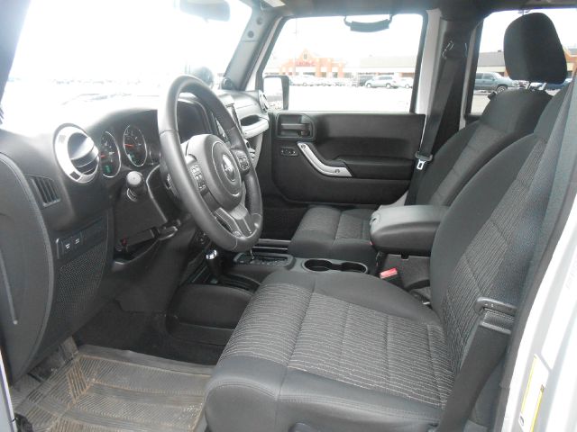 Jeep Wrangler 2011 photo 8