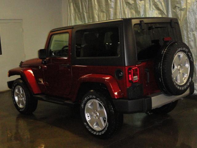 Jeep Wrangler 2011 photo 3