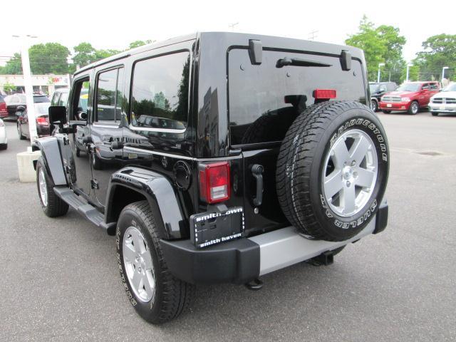 Jeep Wrangler 2011 photo 2