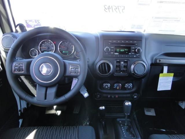 Jeep Wrangler 2011 photo 5