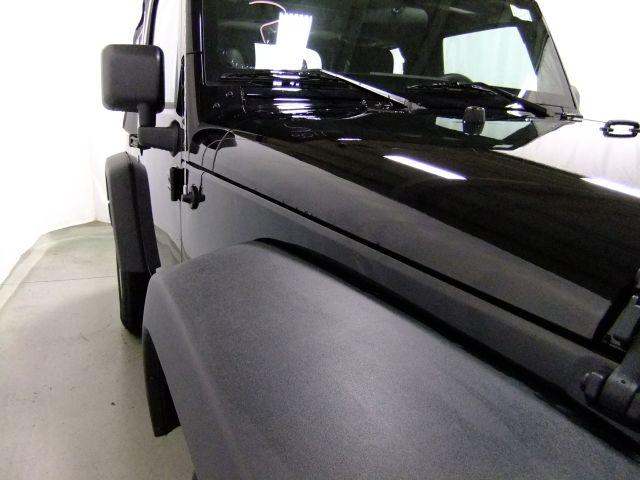 Jeep Wrangler 2011 photo 1