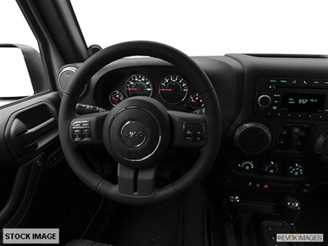 Jeep Wrangler 2011 photo 2