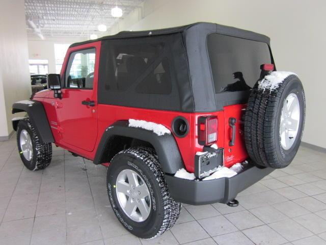 Jeep Wrangler 2011 photo 1