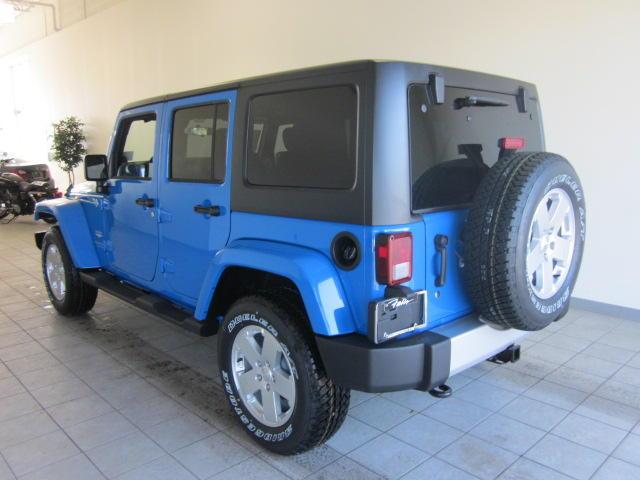 Jeep Wrangler 2011 photo 2