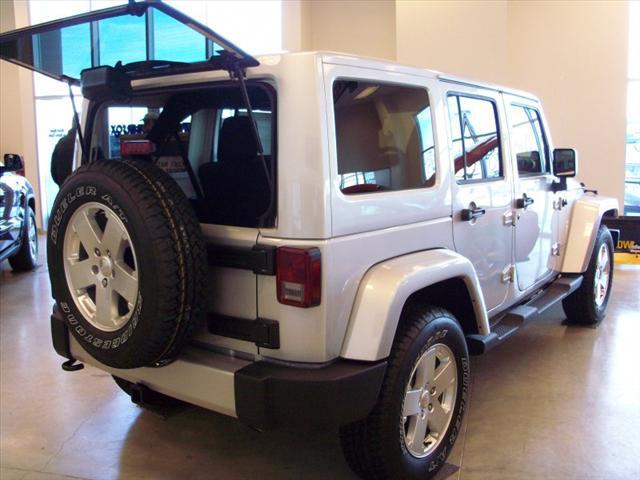 Jeep Wrangler 2011 photo 4